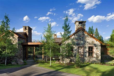 A homestead in Montana blends rustic and modern details