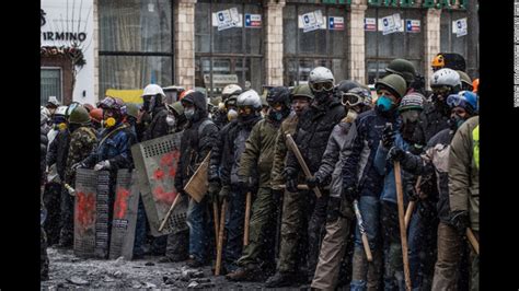 Ukraine Protest Movement At Least 4 Killed In Clashes With Police
