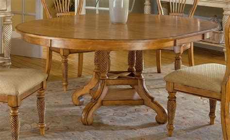 Hillsdale Wilshire Round Oval Dining Table Antique Pine Hd 4507 816