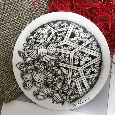 A zentangle drawing is an abstract drawing created using repetitive patterns according to the trademarked zentangle method.true zentangle drawings are always created on square tiles, and. Rebecca-secretbox in 2020 | Zentangle, Zentangle patterns ...