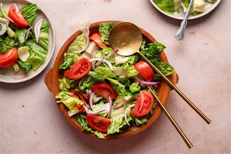 Không cần lo lắng bị huyết áp cao vì đây là thực đơn salad bạn cần biế