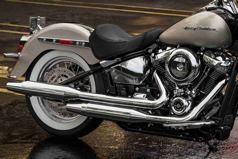Harley Davidson Softail Deluxe Iamabiker Everything Motorcycle