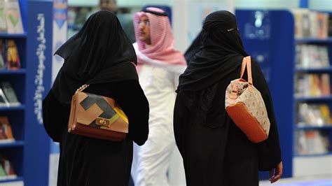 Saudi Arabias Religious Police Ordered To Be Gentle Bbc News