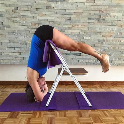 Arriba 94 Imagen Ejercicios De Yoga En Silla Alta Definición Completa