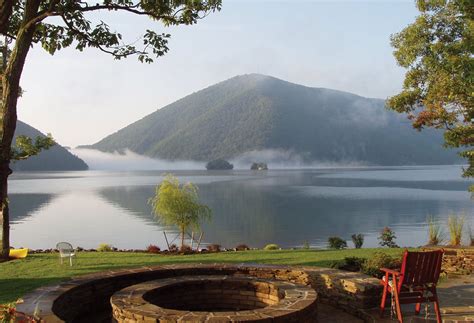 You can look at the address on the map. Smith Mountain Lake Getaway - Savor Virginia