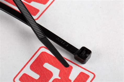 Rs Pro Rs Pro Black Nylon Cable Tie 203mm X 46 Mm 233 471 Rs