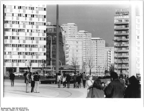 Schulbescheinigung (bei kindern ab 16 jahren). File:Bundesarchiv Bild 183-L0218-0313, Berlin, Haus der ...