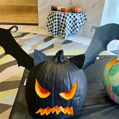 31 Easy Halloween Pumpkin Carving Ideas That Impress In 2021