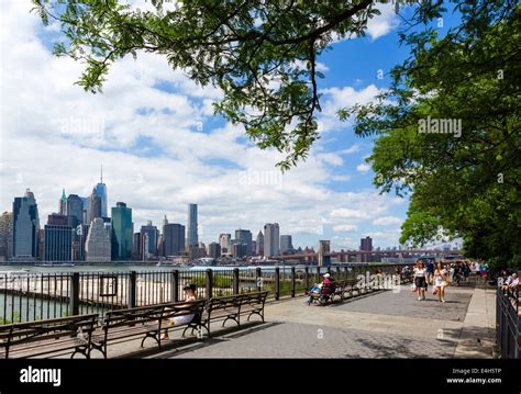 View Of New York From Brooklyn Heights Hi Res Stock Photography And