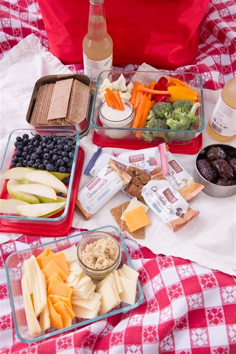 How To Pack An Awesome Picnic Wholefully Repas En Amoureux Idée