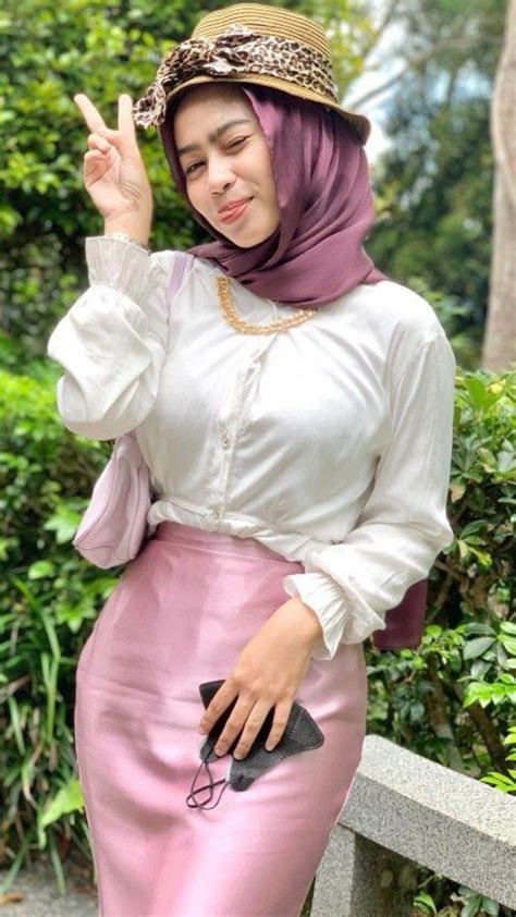 Pin By Silvia Vasco On Thumblr Fashion Muslim Women Fashion