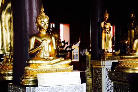 Fotos Gratis Edificio Palacio Antiguo Monumento Estatua Budista
