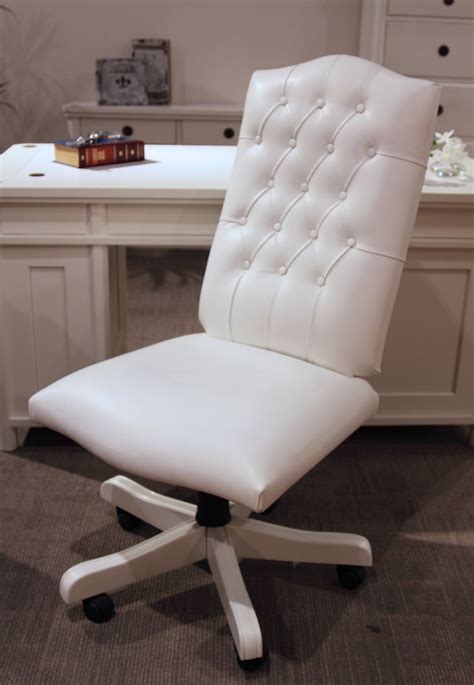 This home office chair is available in multiple colors and, with its sleek and modern design, coordinates easily with existing decor… Comfy Desk Chair No Wheels (With images) | Desk chair ...