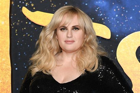 Latest rebel wilson weight loss updates and news on her women's day court case and diet plus more on the bridesmaids star's movies and net rebel wilson. Rebel Wilson ist wieder Single
