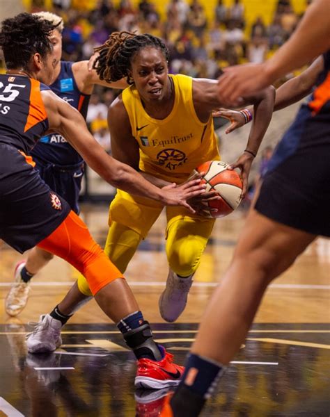 Connecticut Sun sweep Sparks out of the WNBA playoffs - Daily News