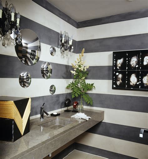 8 Small Bathroom Decorating And Design Ideas Elle Decor