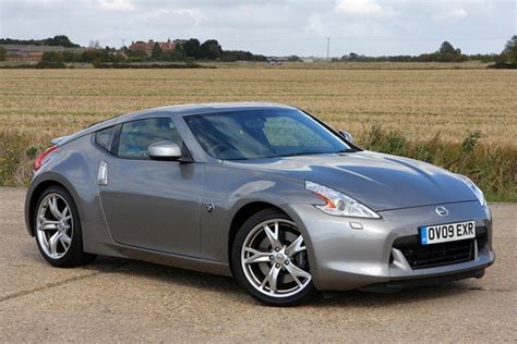 The 2010 nissan 370z is available in either body style in base or touring trim. Used Nissan 370Z Roadster (2010 - 2014) Review | Parkers