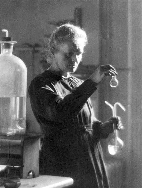 31 Incredible Women In The History Of Science Whove Changed The World