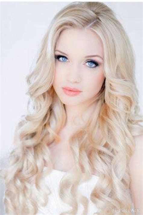 Pretty Blonde Hair Blue Eyes Hair Styles Long Hair Styles