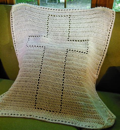 Hamburke Baptism Blanket Free Crochet Pattern