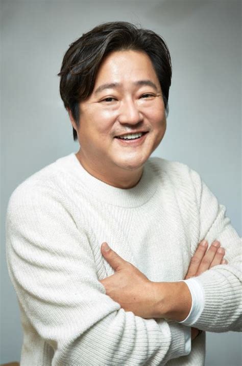 Rules of the time (2012), filmlerindeki rolleriyle tanınır. Kwak Do-Won - AsianWiki