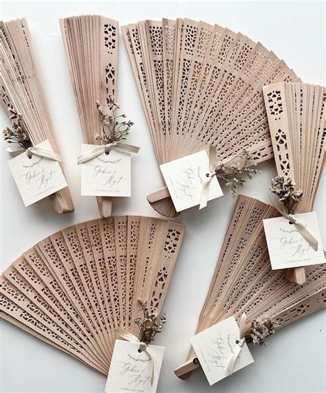 Personalized Wedding Fans Wedding Favors For Guest In Bulk Etsy