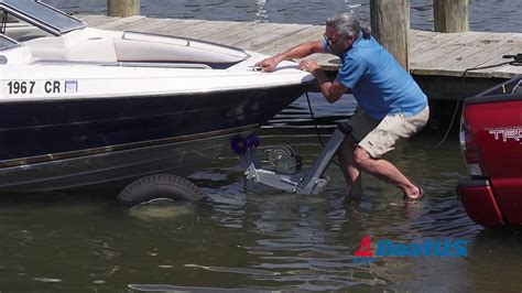 How To Load A Boat On A Trailer At The Launch Ramp Boatus Youtube