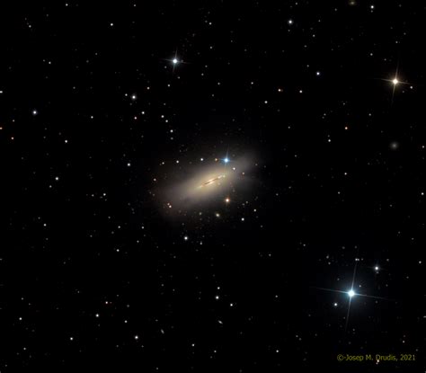 Messier 102 Ngc 5866 The Spindle Galaxy Astrodrudis