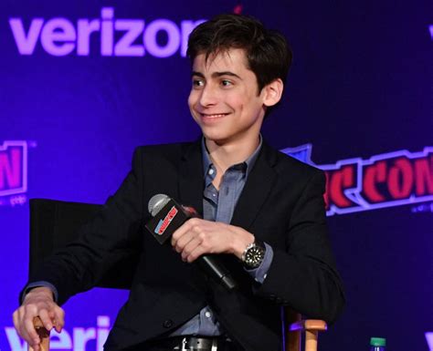 Aidan Gallagher 11 Facts About The Umbrella Academy Star You