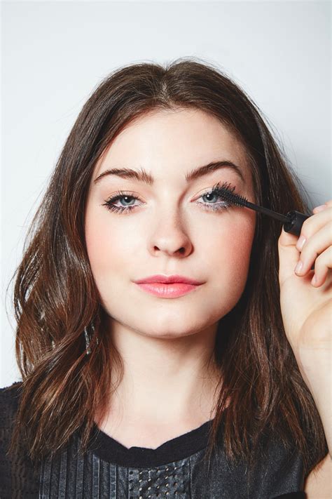 Why You Dont Want Smoky Eye Makeup Popsugar Beauty