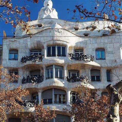 10 Must See Gaudi Buildings In Barcelona