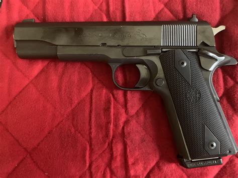 Colt Combat Government Model 1911 R1911