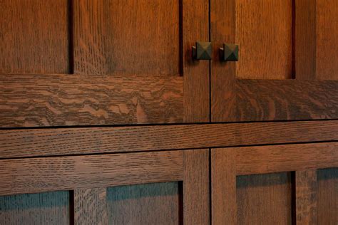 The recessed panel doors in this craftsman style kitchen look fantastic, and really do a great job of supplying the cabinets with some added depth. Arts and Crafts Quartersawn Oak kitchen door detail | Kitchen cabinet styles, Crown point ...