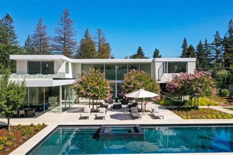 Modern Luxury House in Atherton, California Asks for $21.5 Million