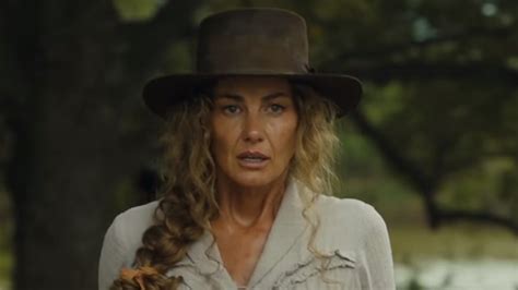faith hill talks filming a naked bathtub scene with tim mcgraw on the yellowstone 1883 set