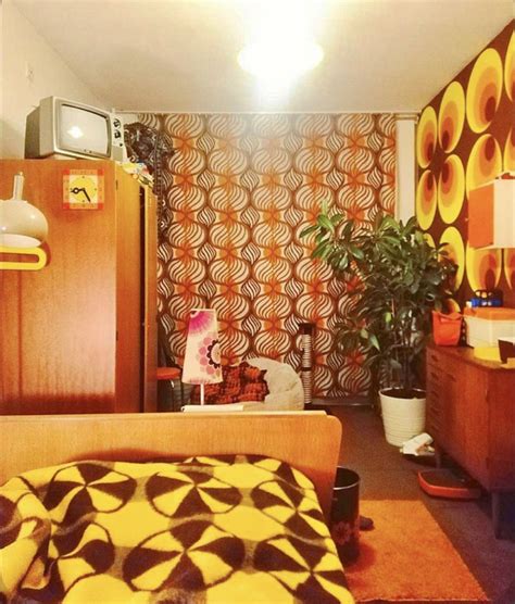 pin by camille on déco chambre 70s retro bedrooms 70s home decor 70s bedroom
