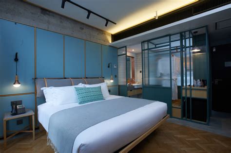 One of the latest dining attraction that is gaining its popularity is this new dining concept, plane in the city. KLoe Hotel is the city's latest boutique accommodation for ...