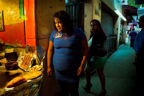 Fotos Día De La Mujer Así Es La Explotación Sexual En México