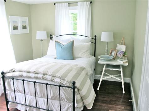 45 Guest Bedroom Ideas Small Guest Room Decor Ideas