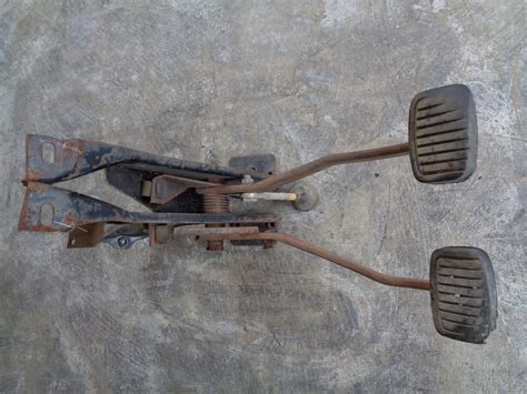 1960 1964 Ford Falcon Mercury Comet Clutch Brake Pedals Assembly Oem 3