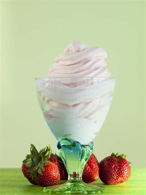 Frozen Soft Serve Yogurt In A Cup Stock Photo Image Of Eating Frozen