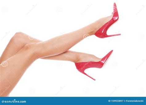 hermosas piernas largas y sensuales tacones rojos imagen de archivo imagen de ajuste