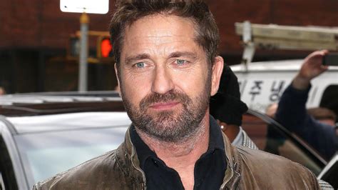 gerard butler reveals he has to thicken his accent whenever he returns home to scotland after