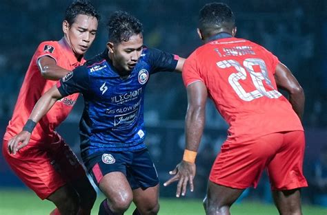 Hasil Arema Fc Vs Borneo Fc Di Leg I Final Piala Presiden 2022 Singo Edan Menang Tipis
