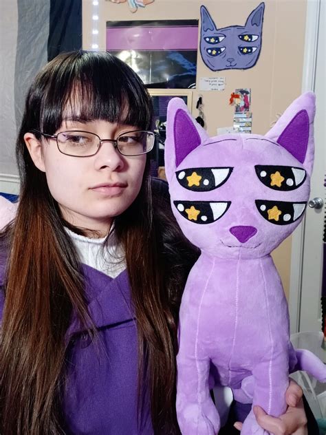 Sushimewew ♿ On Twitter 💜 A Four Eyed Girl With A Four Eyed Meow Meow 💜