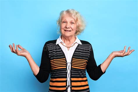 3107 Confused Old Woman Stock Photos Free And Royalty Free Stock