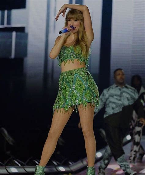 Taylor Swift The Eras Tour In Glendale Taylor Swift Legs Taylor Swift Tour Outfits Taylor