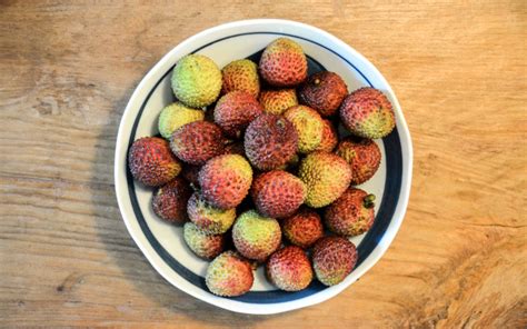 Health benefits, nutrition, and uses. What Is Lychee and What Does it Taste Like?