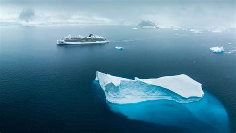 Rogue Wave Hits Viking Operated Antarctica Cruise Ship