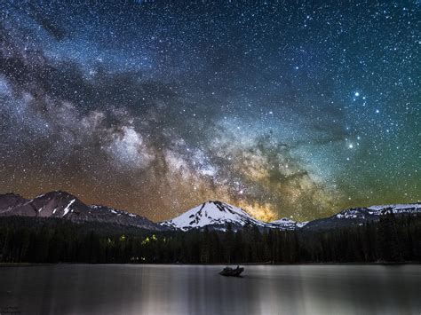 Milky Way Rising Over Mt Lassen In Northern California Oc 3000x2250